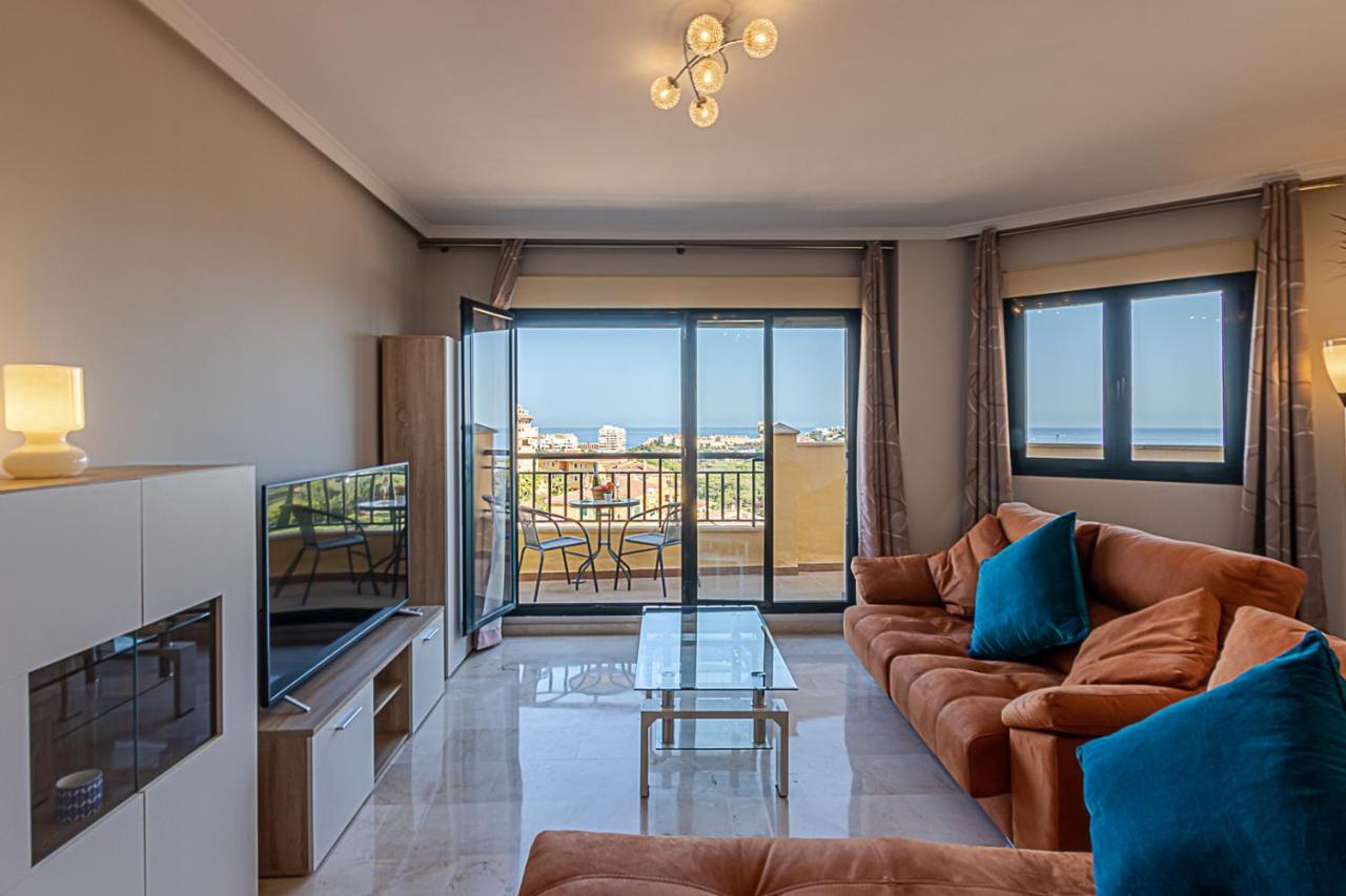 797 Holiday Rentals - Moderno Piso Para 5 Con Hermosas Vistas Benalmádena Eksteriør billede