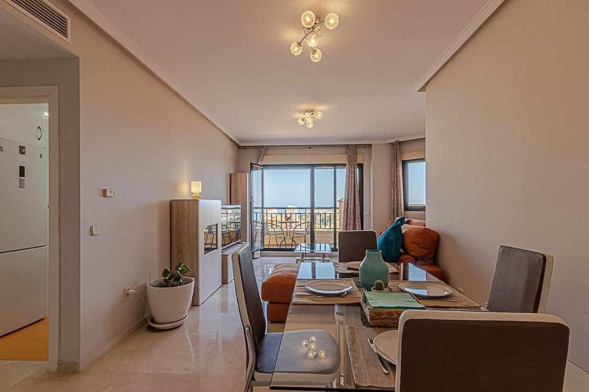 797 Holiday Rentals - Moderno Piso Para 5 Con Hermosas Vistas Benalmádena Eksteriør billede
