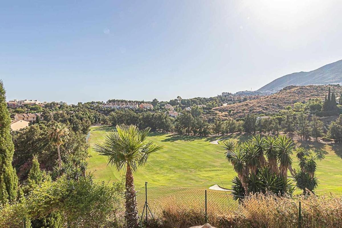 797 Holiday Rentals - Moderno Piso Para 5 Con Hermosas Vistas Benalmádena Eksteriør billede